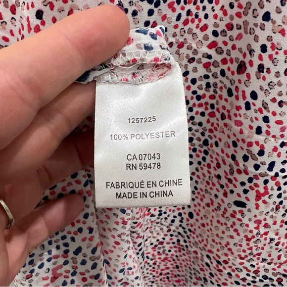 Jones & Company, Jones New York sleeveless white with blue and pink dot, blouse - Picture 7 of 8